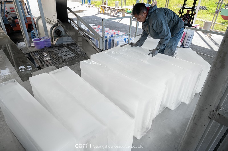 High-quality block ice produced by CBFI machine